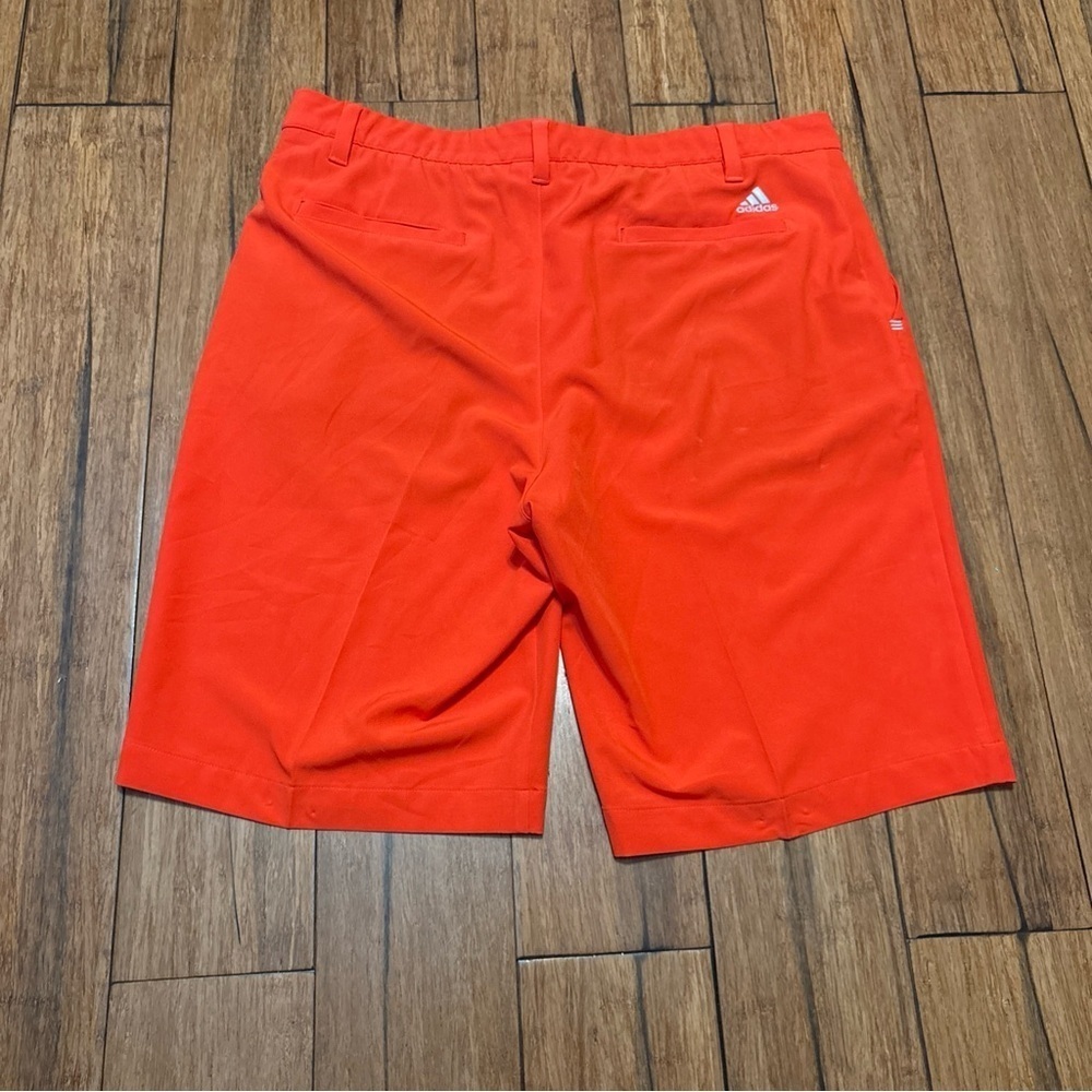 Adidas Golf Shorts Men’s Size 35 Dark Pink Neon - Picture 5 of 7